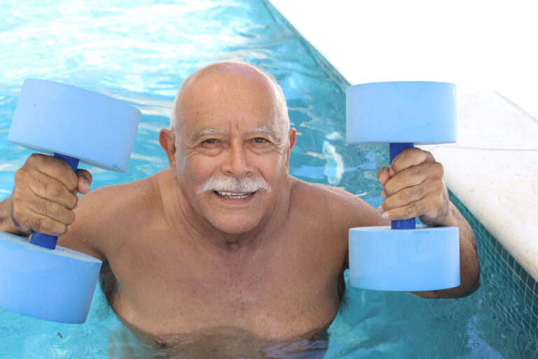 Read more about the article Aquatic Therapy for Seniors: Maintaining Health and Independence